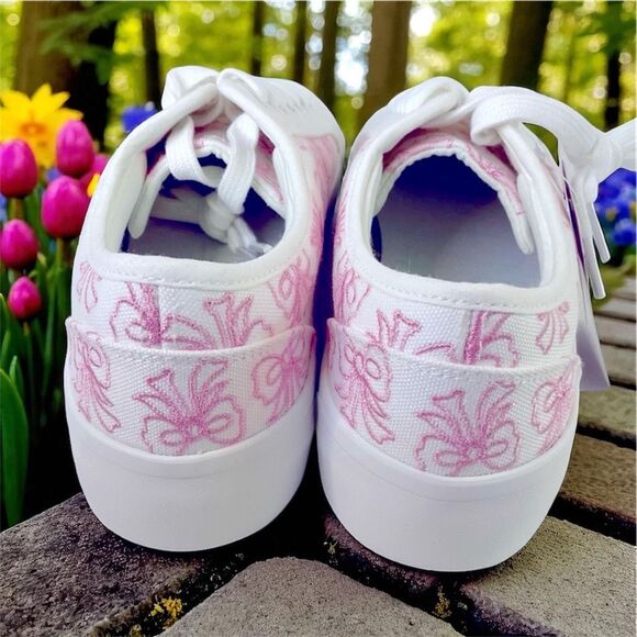 NWT Gorgeous SINCERELY JULES 6 Canvas White & Pink Bow Print COQUETTE Sneakers - Picture 9 of 12